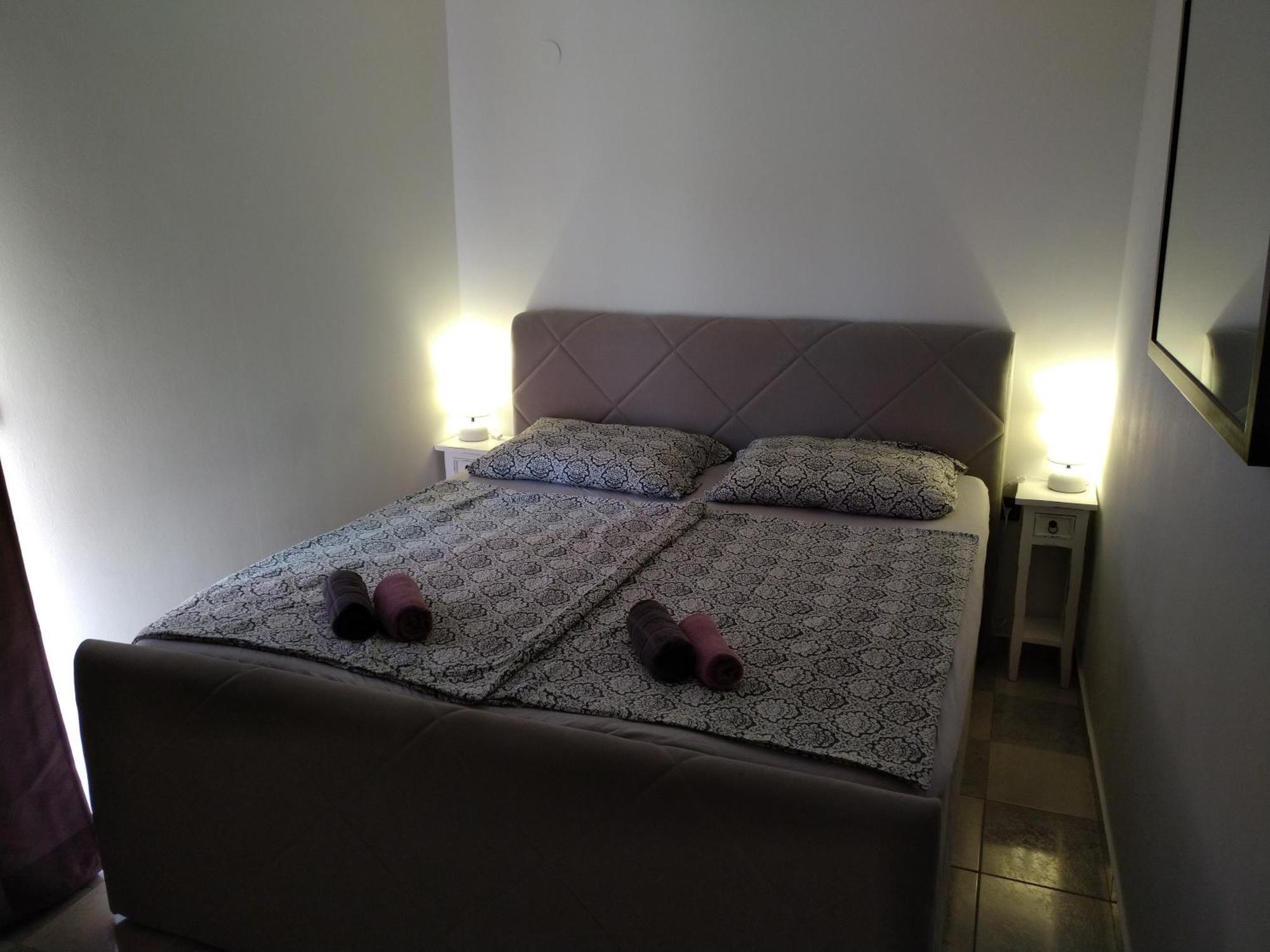 Apartments Zadar Nin Anton I Martina Vrsi Bilik gambar