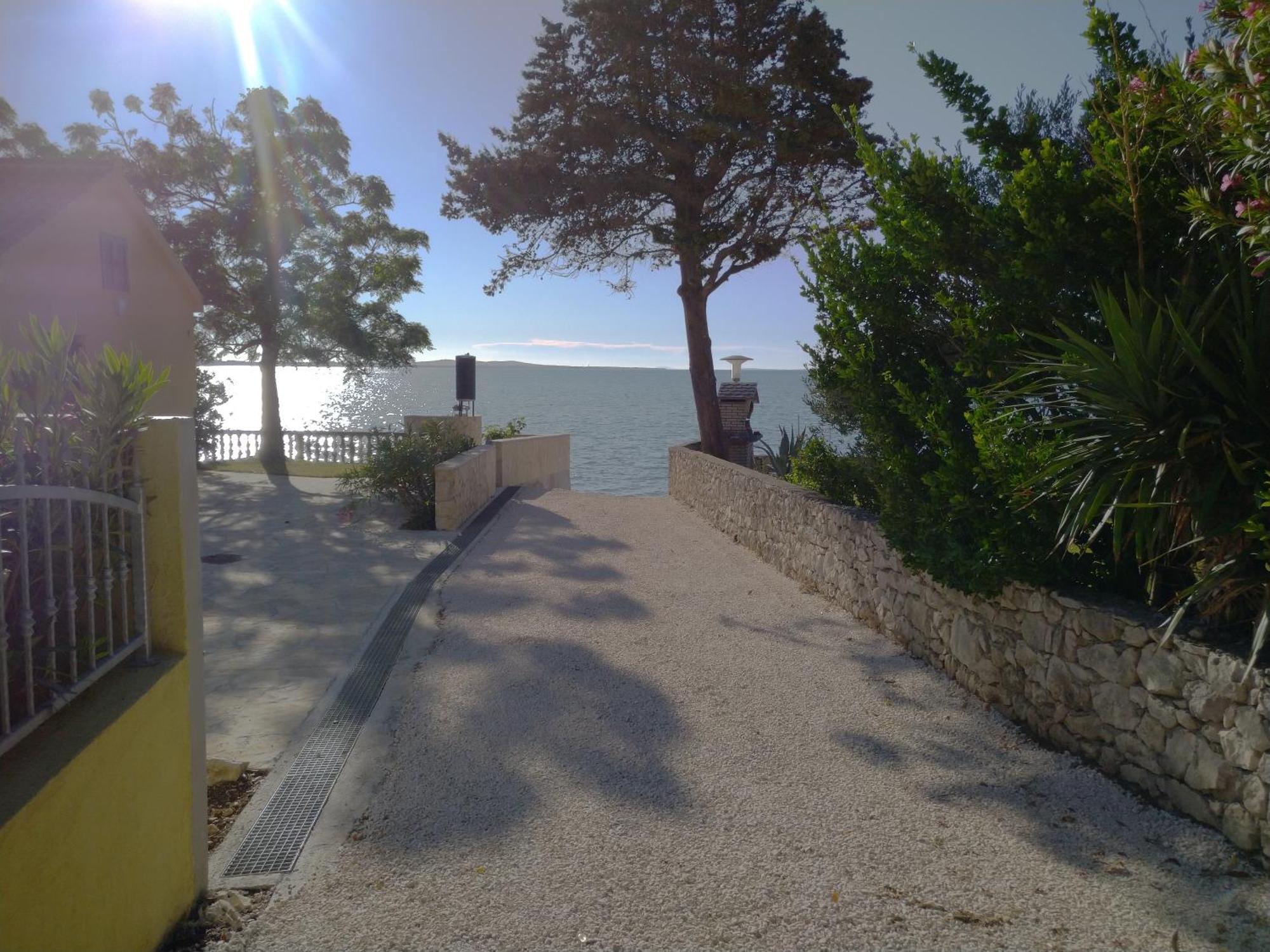 Apartments Zadar Nin Anton I Martina Vrsi Bilik gambar