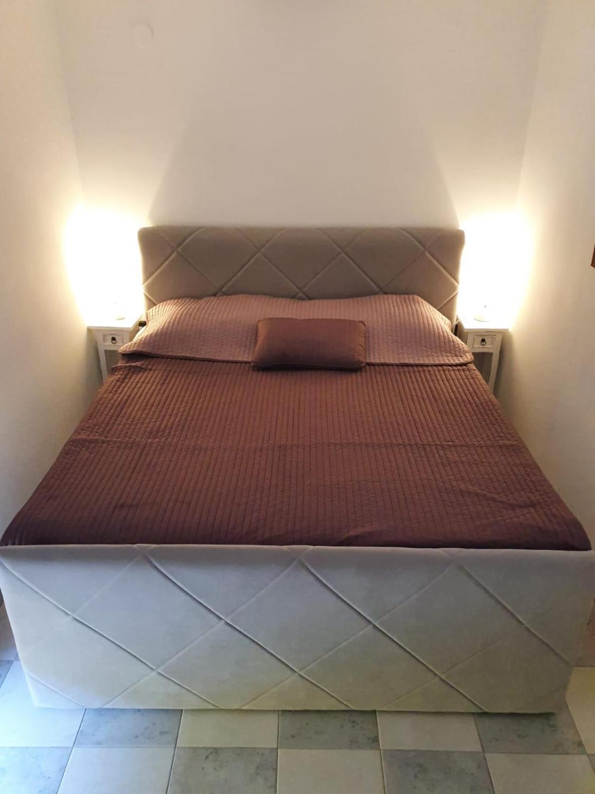 Apartments Zadar Nin Anton I Martina Vrsi Bilik gambar